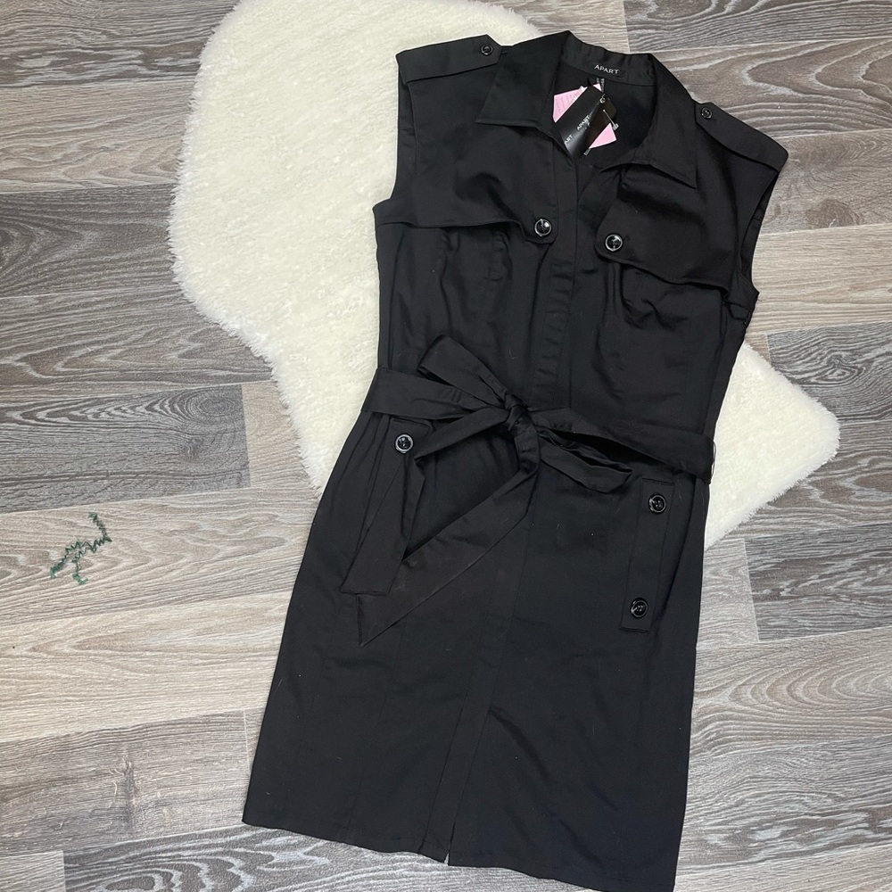 Apart Sleeveless Dress